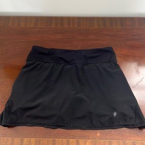 Black lululemon skirt